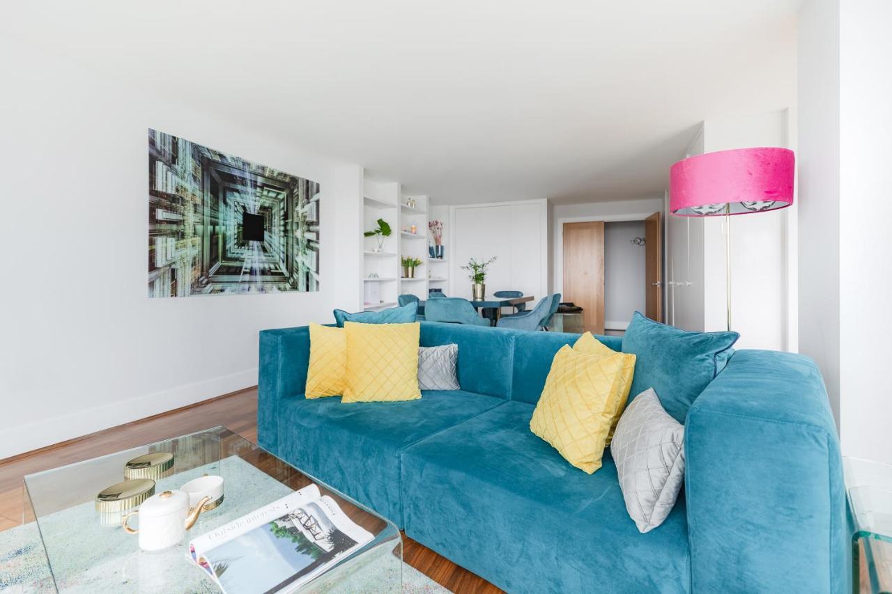Best Thames View In Town! Large Luxxe Nomad Design Family Home London Bagian luar foto