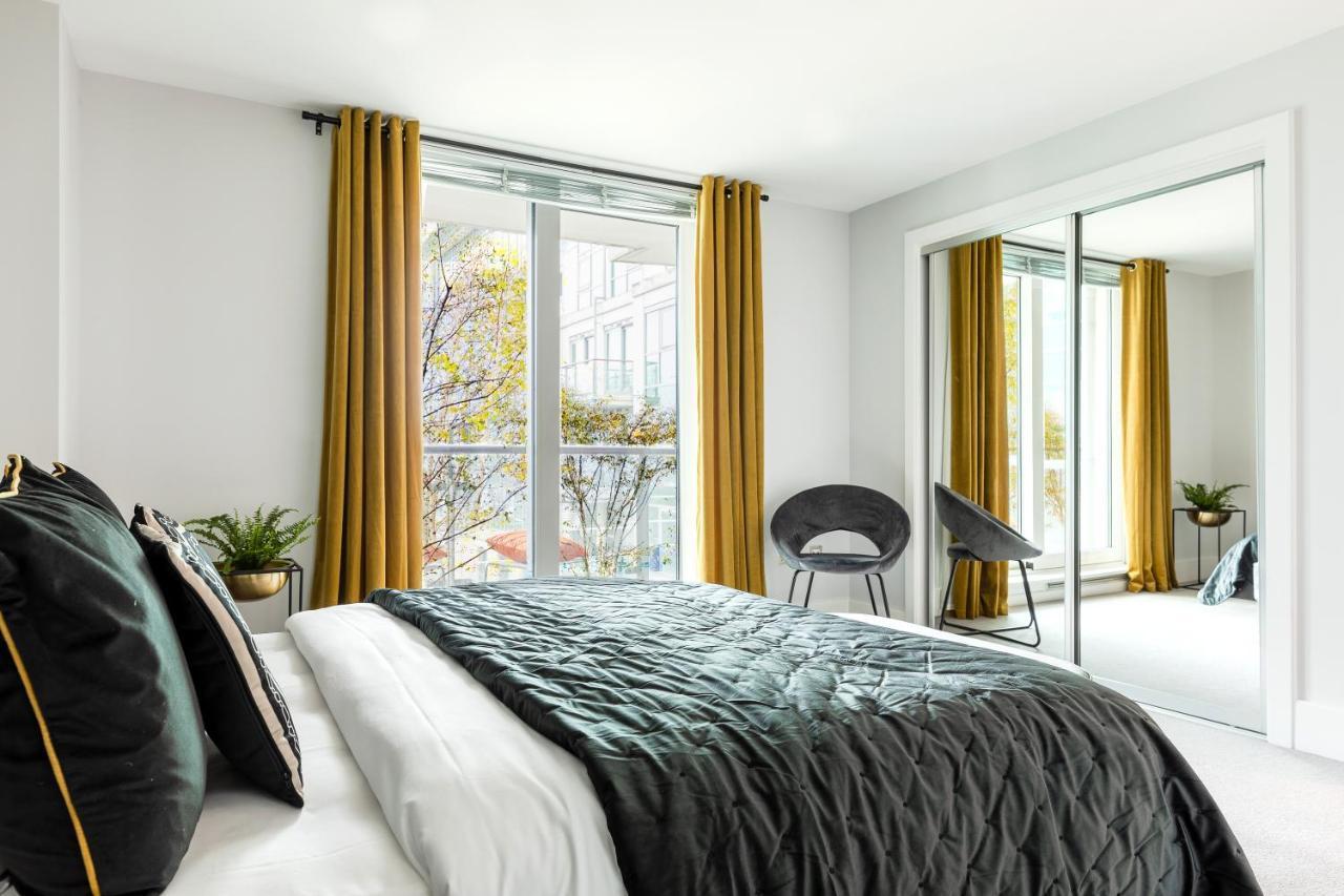 Best Thames View In Town! Large Luxxe Nomad Design Family Home London Bagian luar foto