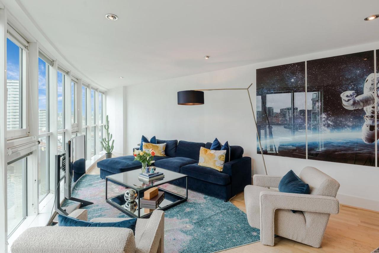 Best Thames View In Town! Large Luxxe Nomad Design Family Home London Bagian luar foto